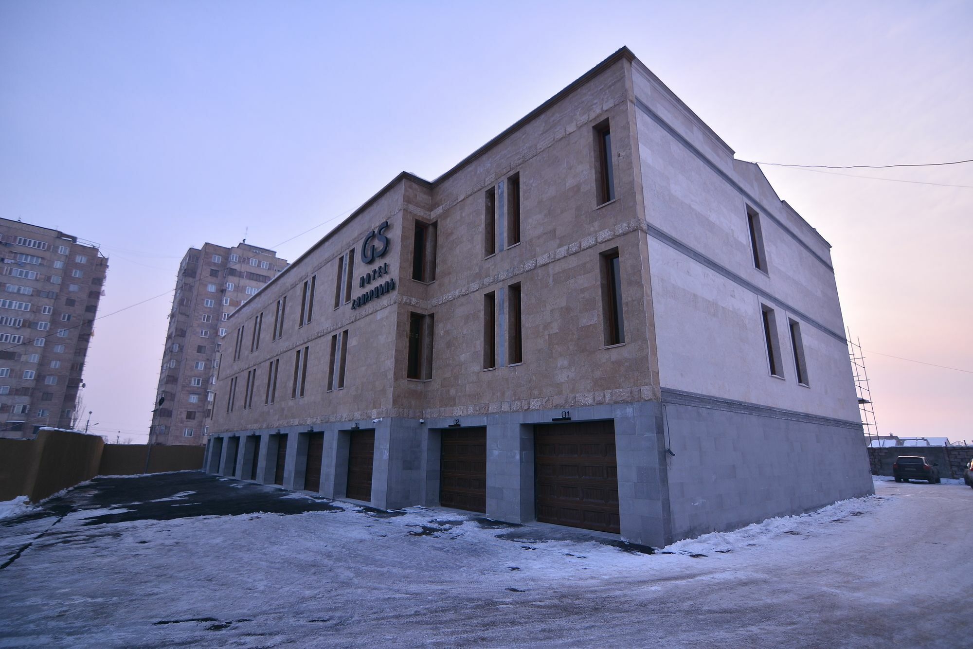 Golden Seconds Hotel Erevan Esterno foto